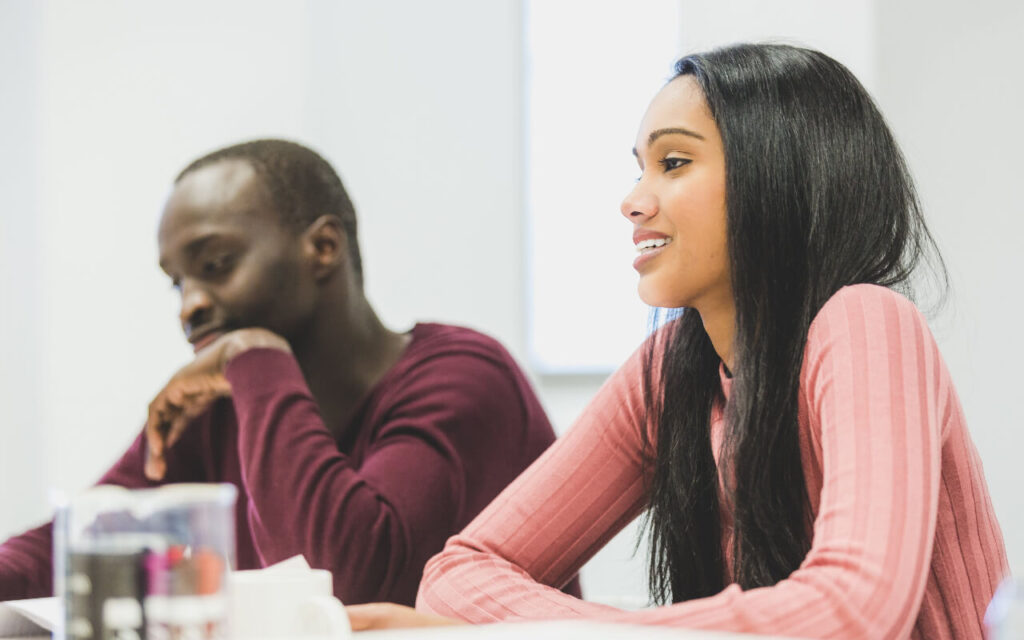 ¿Qué becas existen para estudiantes universitarios?