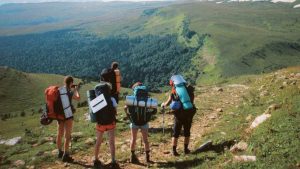 rutas de trekking para principiantes en grupos en Madrid